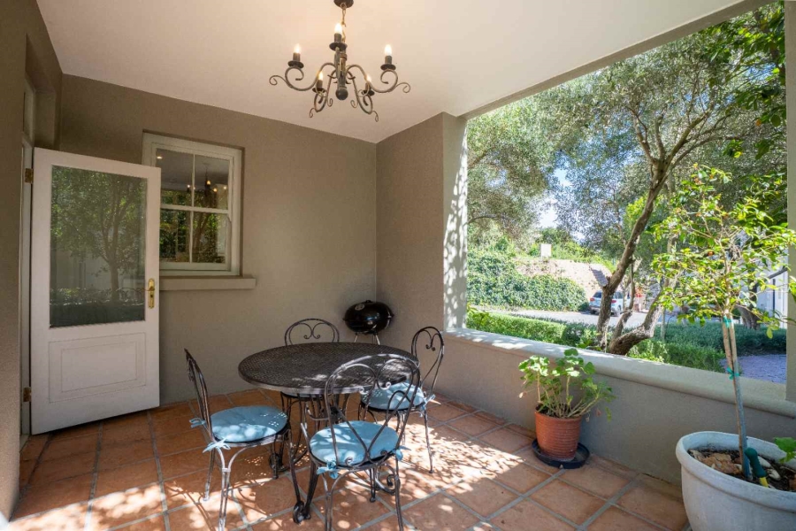2 Bedroom Property for Sale in Franschhoek Western Cape